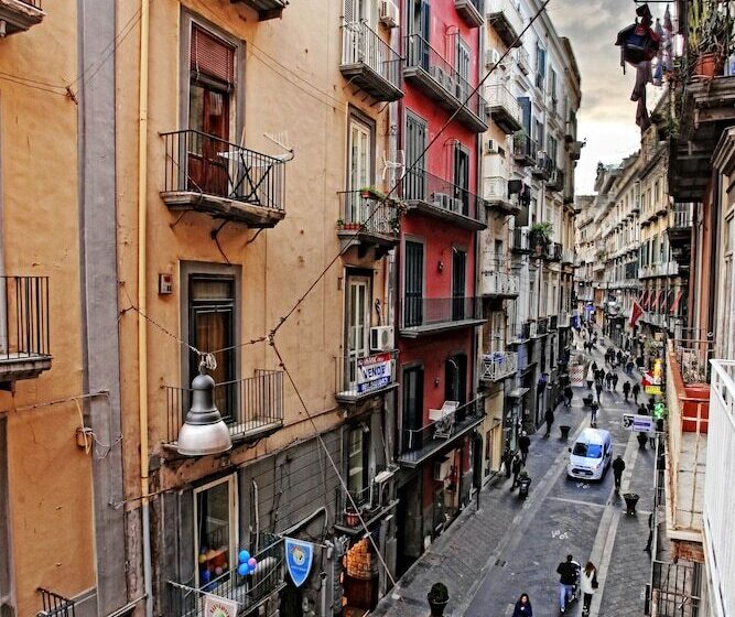 تختخواب و صبحانه Napolì 2 Affittacamere