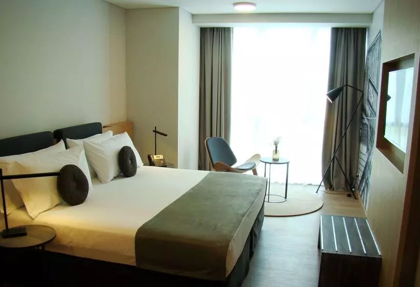 ホテル Dazzler By Wyndham Rosario