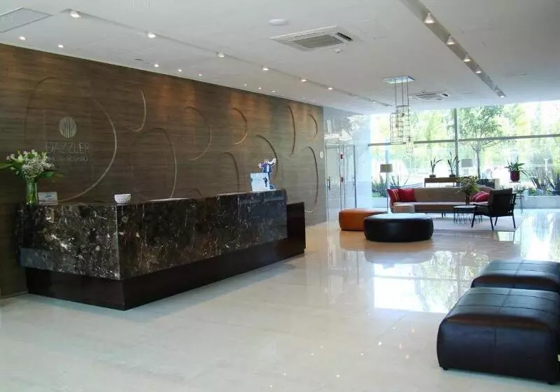 ホテル Dazzler By Wyndham Rosario