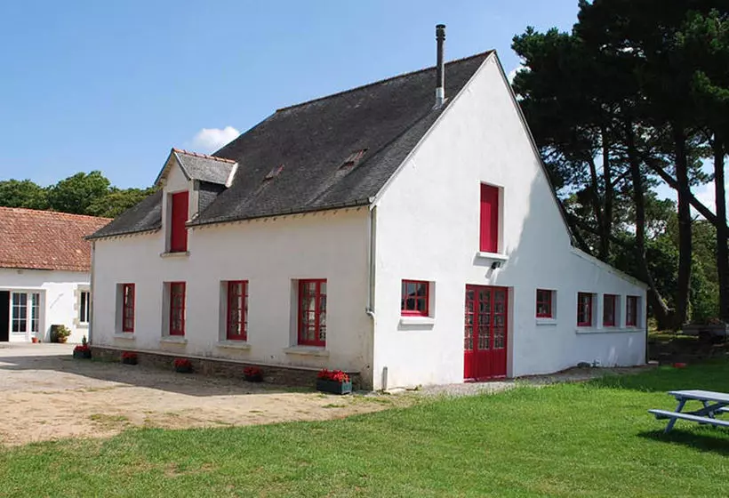 هتل Les Logis De Kerdrien