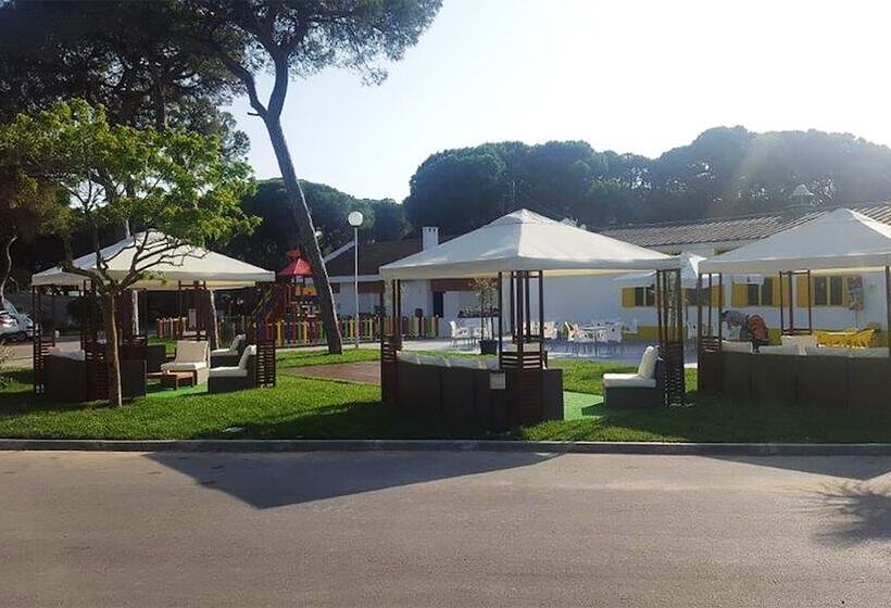 هتل Camping Orbitur Costa De Caparica