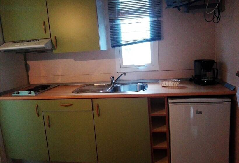 هتل Camping Orbitur Costa De Caparica