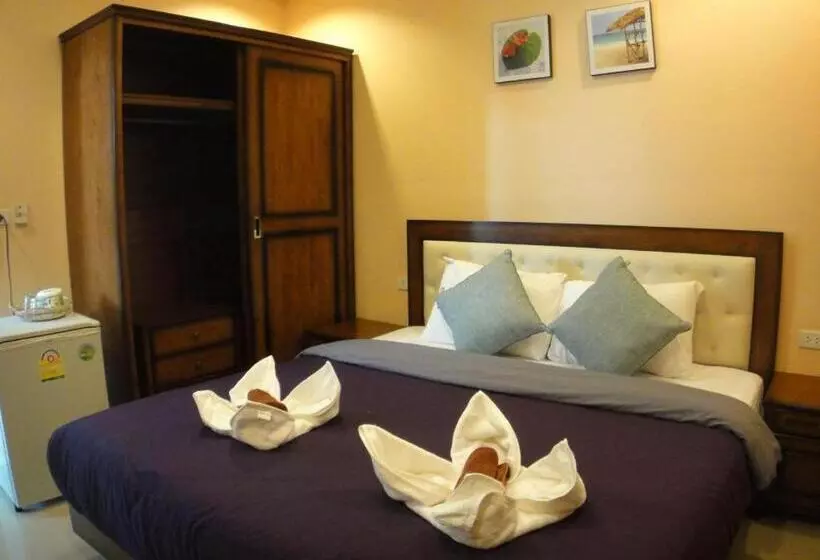 Hotelli Sea Breeze Resort