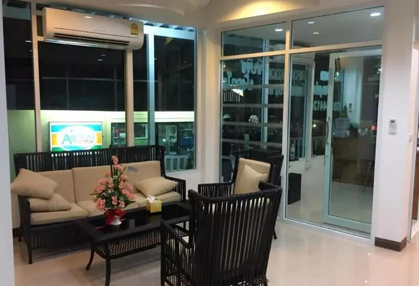 Hotelli Sea Breeze Resort