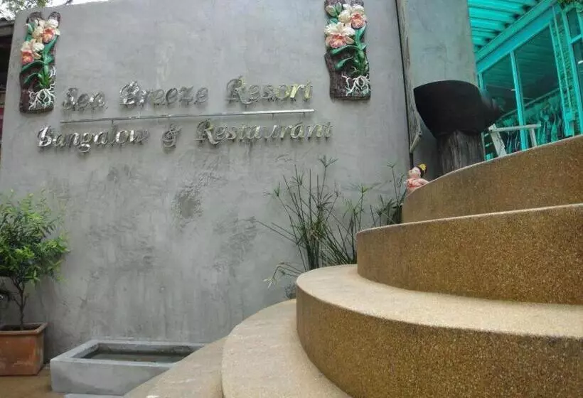 Hotelli Sea Breeze Resort