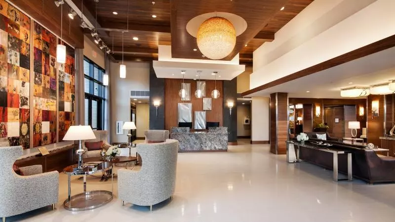 Sheraton Redding Hotel At The Sundial Bridge