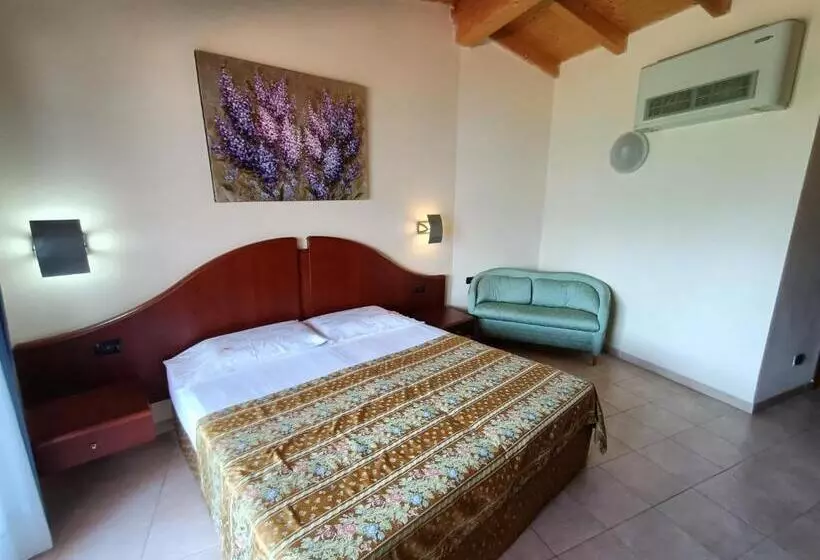 Hotelli Villa Isabella