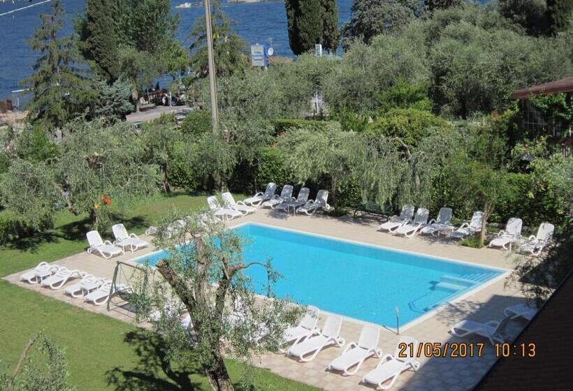 בית מלון כפרי Villa Isabella