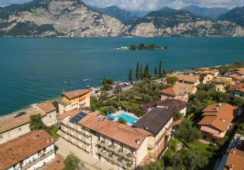 Hotelli Villa Isabella