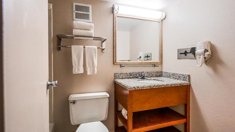 Surestay Plus Hotel By Best Western St. Louis Airport