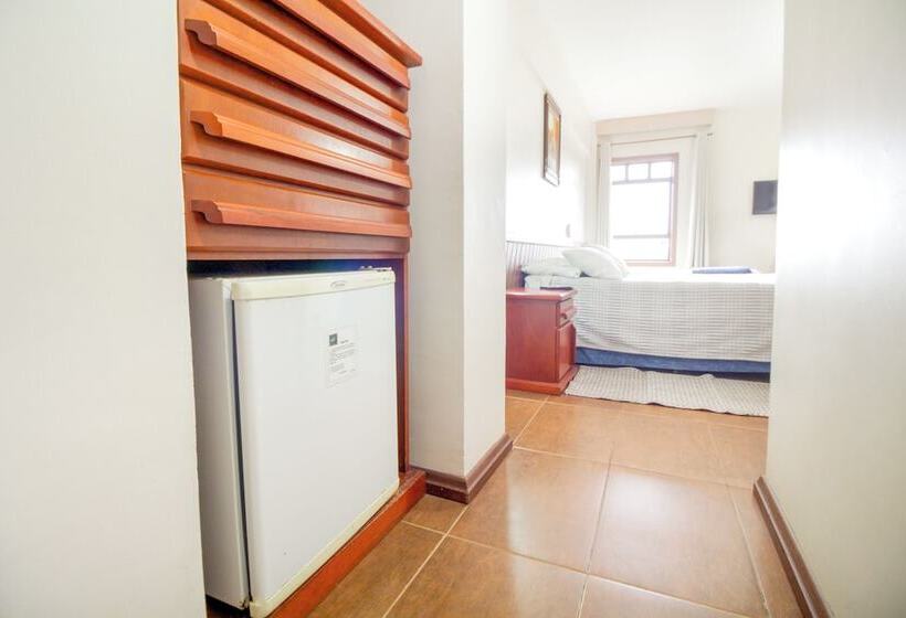 Velinn Hotel Ninho Do Falcão