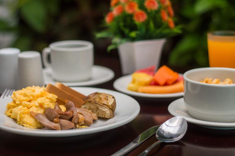 ホテル Aixo Suites By Geh Suites