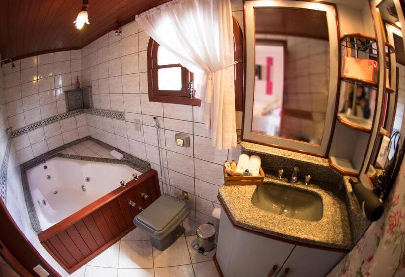 فندق Chalé Alto Da Serra Pousada & Wellness Spa