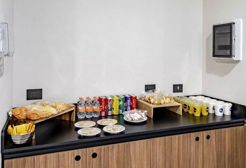 ホテル City Express By Marriott Tepic