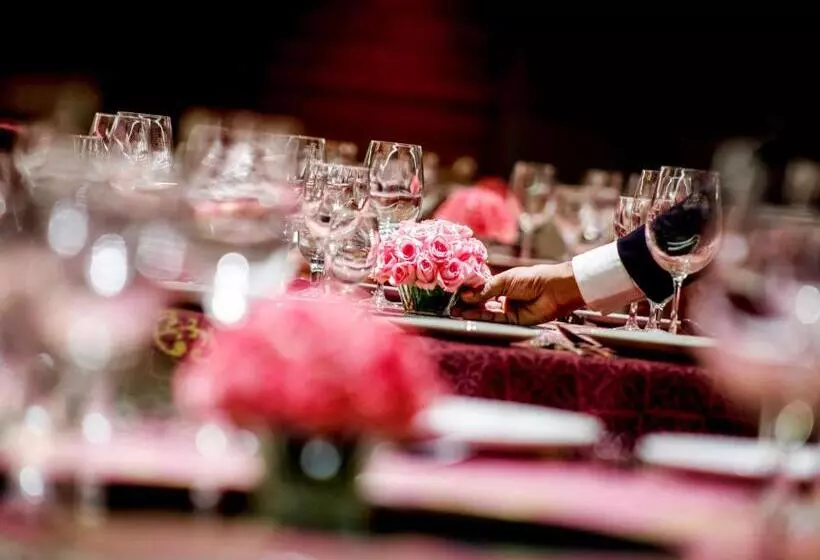 ホテル Grand Mercure Vadodara Surya Palace