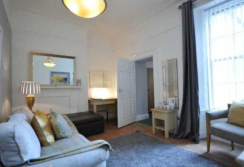 Gwesty R Marine Hotel & Spa