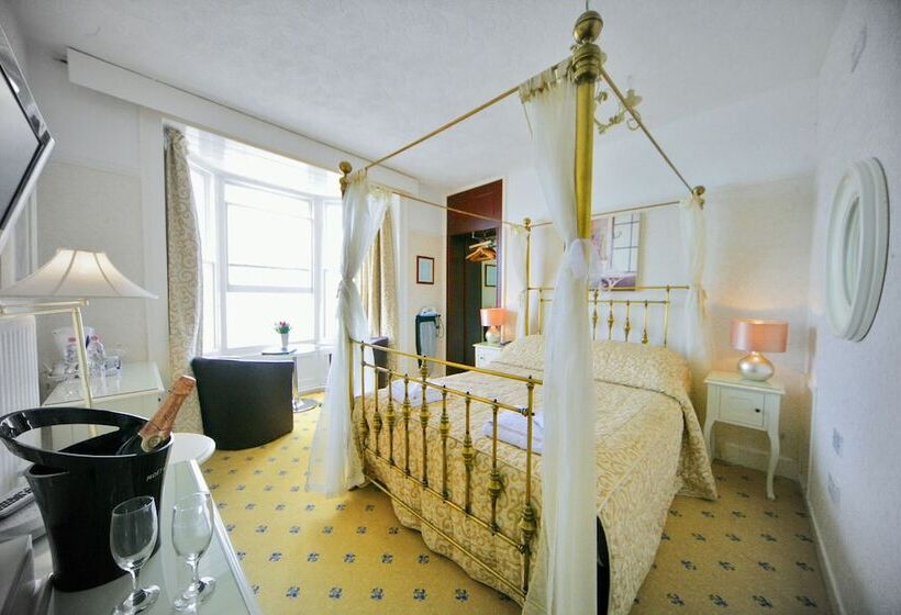 Gwesty R Marine Hotel & Spa