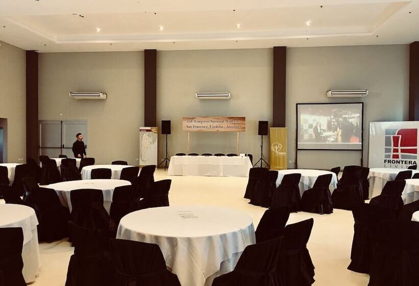 בית מלון כפרי Howard Johnson San Francisco