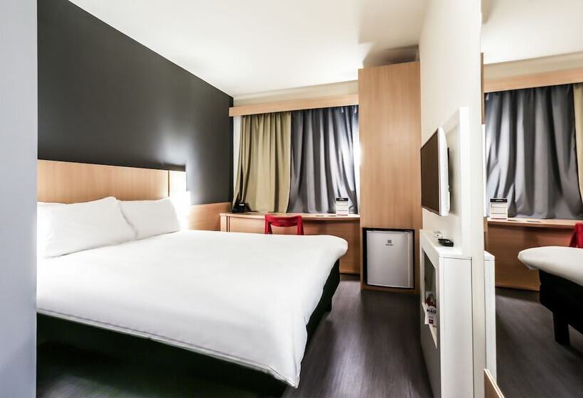 Отель Ibis Stupino