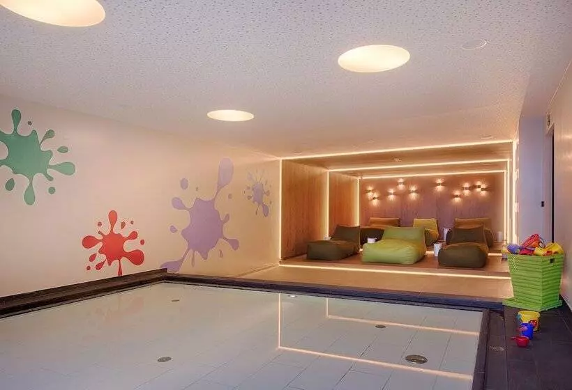 Hotelli Lunaris Wellnessresort