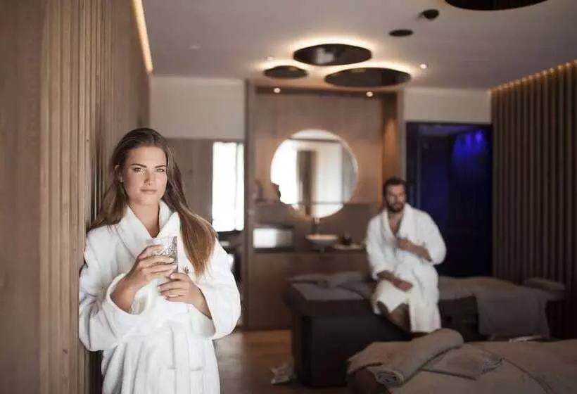 Hotelli Lunaris Wellnessresort