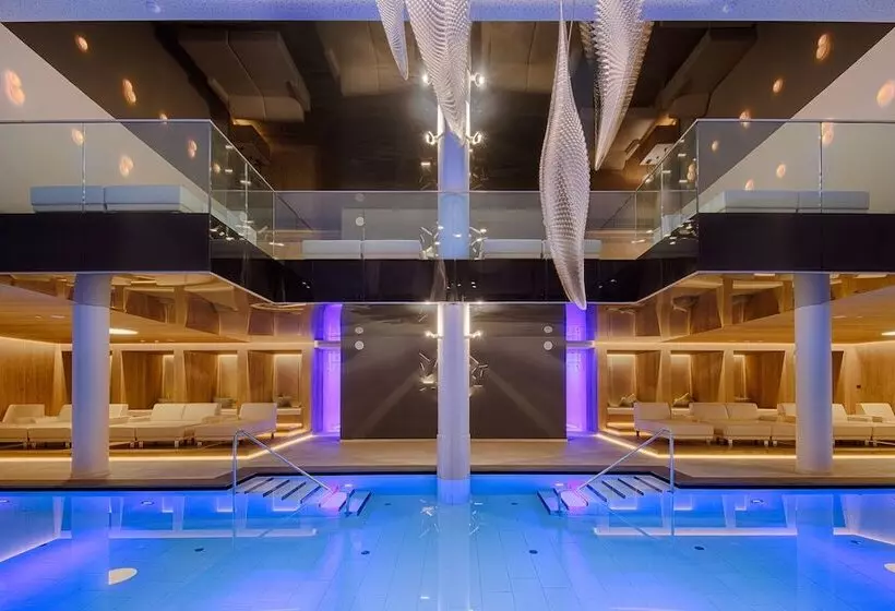 Hotelli Lunaris Wellnessresort