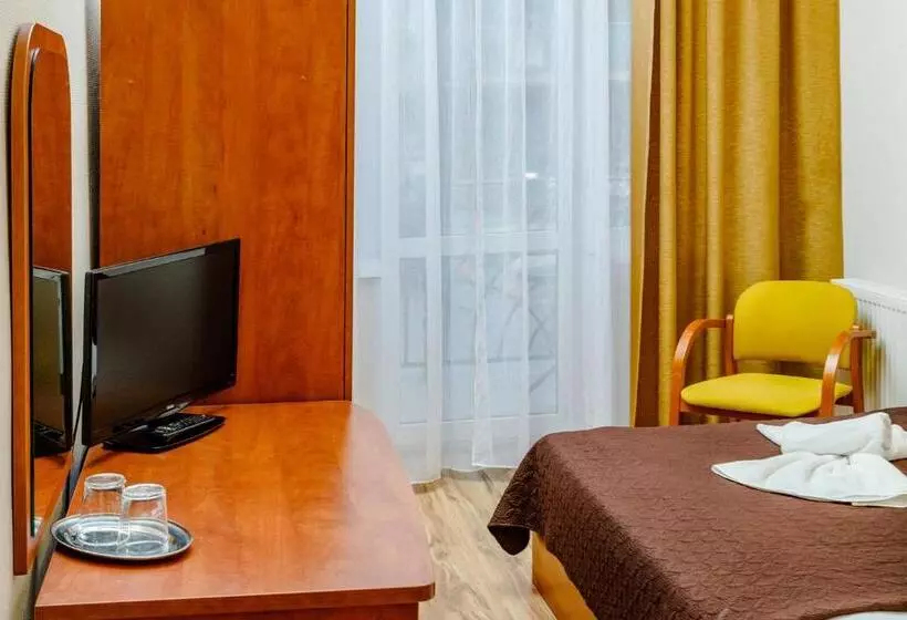 Hotelli Villa Antares I & Ii