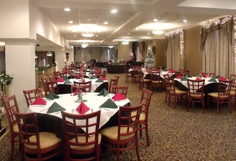 Midnight Rose & Mcgills Hotel & Casino