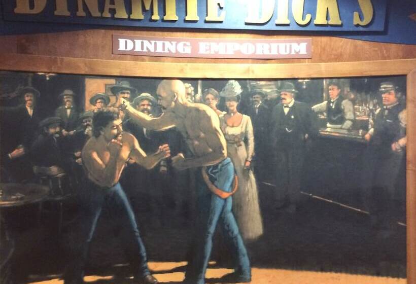 Midnight Rose & Mcgills Hotel & Casino