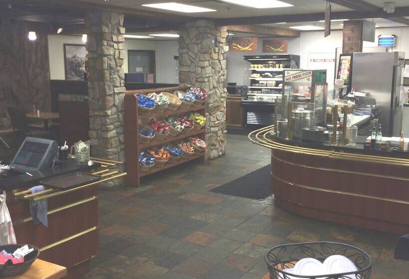 Midnight Rose & Mcgills Hotel & Casino