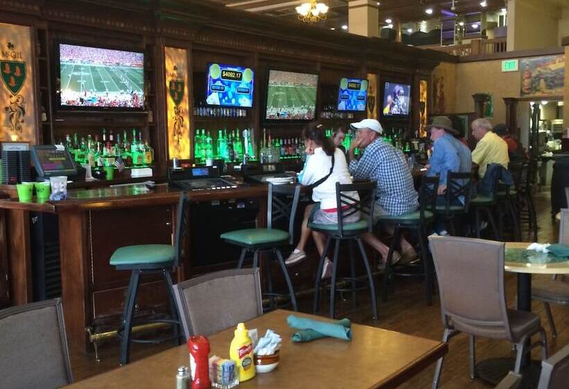 Midnight Rose & Mcgills Hotel & Casino