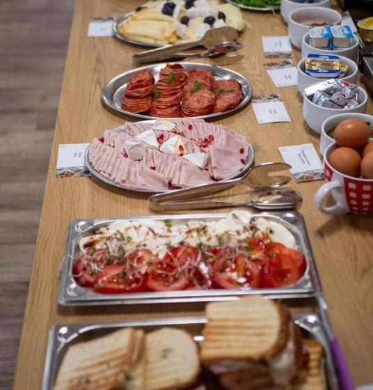 إقامة Kampus Palace