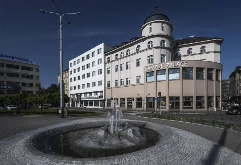 اقامتگاه Kampus Palace