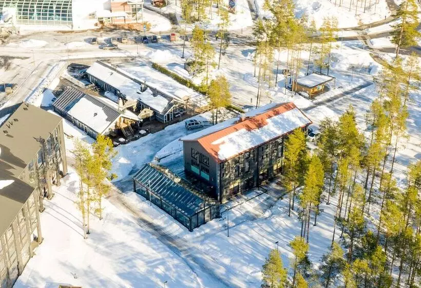 Sandy Kelt   Irish House Apartments