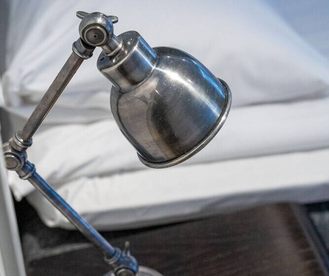 Sandy Kelt   Irish House Apartments