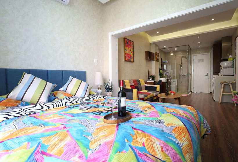 Yijia Nascent State International Service Apartment