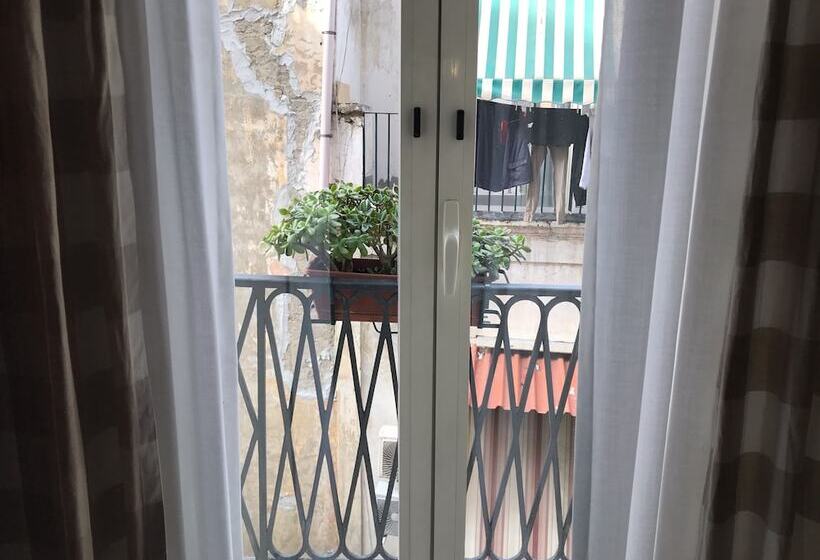 هتل Case Così Chiaia