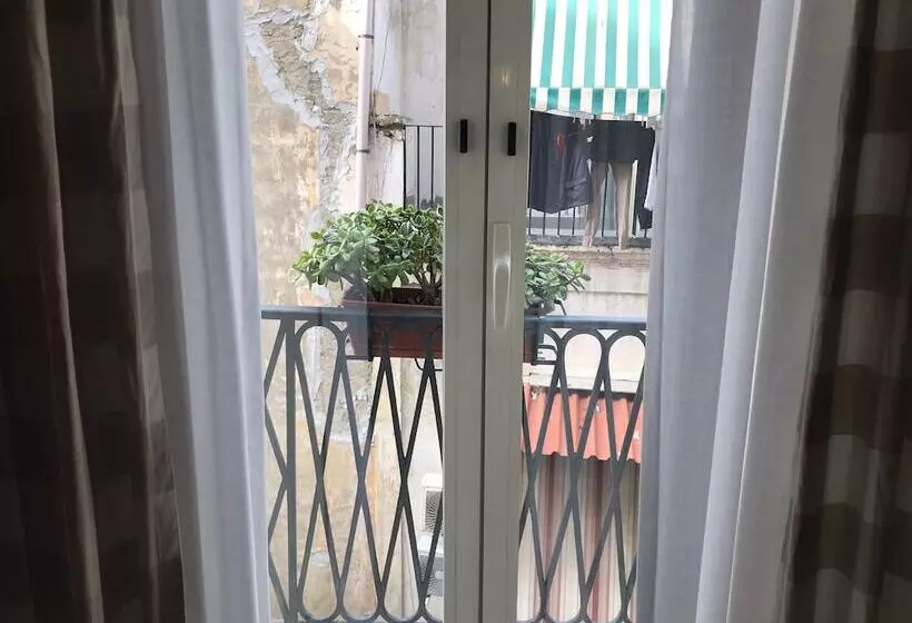 Hotelli Case Così Chiaia