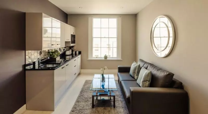 هتل Dublin Central Suites