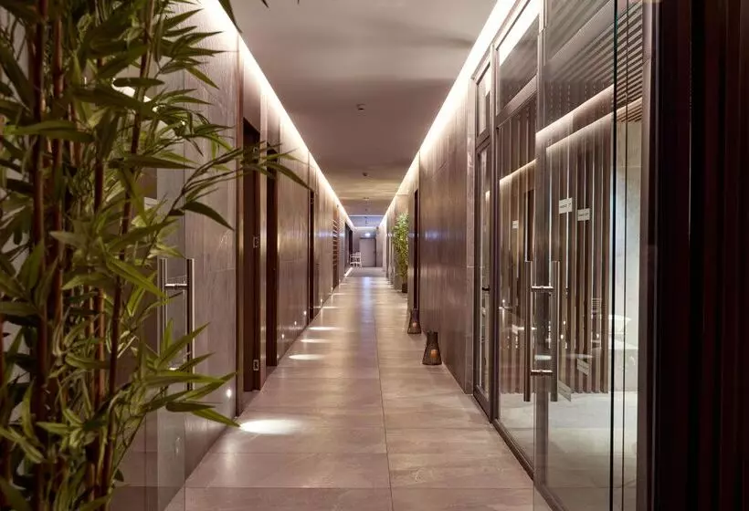 Hotelli Gennadi Grand Resort