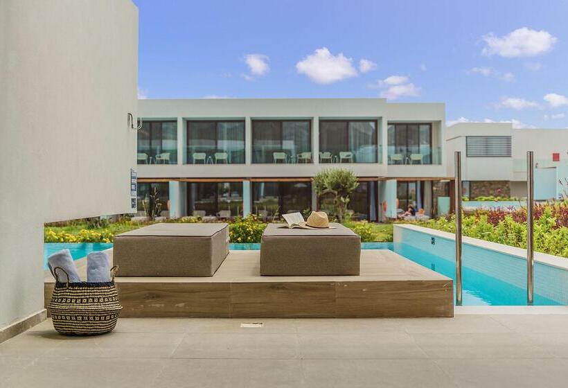 בית מלון כפרי Gennadi Grand Resort