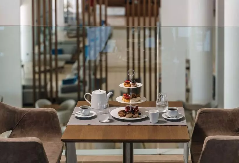 Hotelli Gennadi Grand Resort