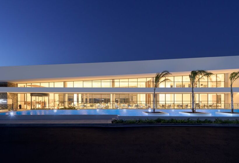 בית מלון כפרי Gennadi Grand Resort