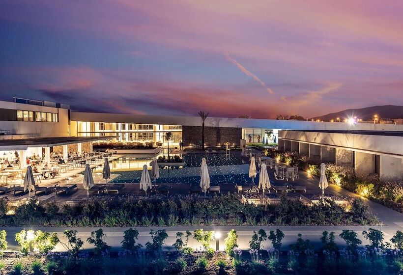 בית מלון כפרי Gennadi Grand Resort