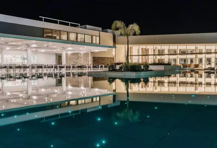 Hotelli Gennadi Grand Resort