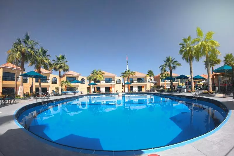 Hotelli Palma Beach Resort & Spa