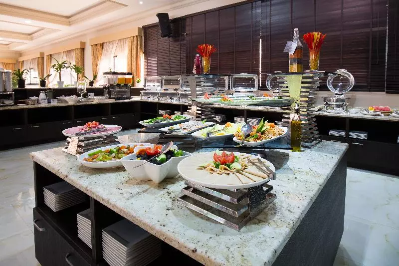 Hotelli Palma Beach Resort & Spa