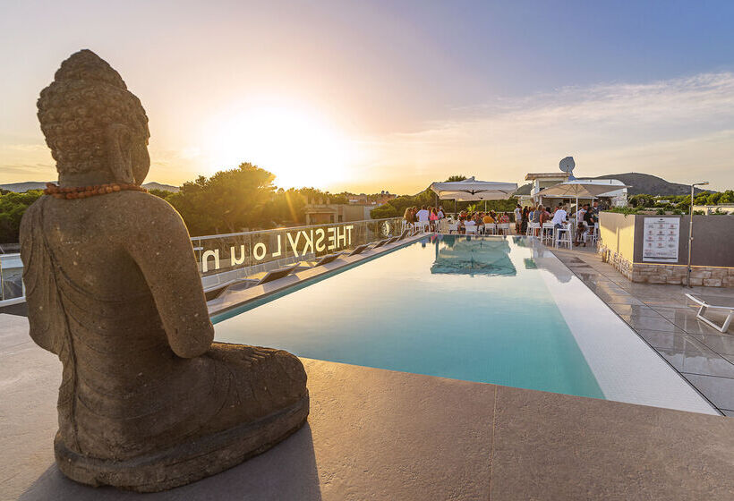 ホテル The Sky  Adults Only