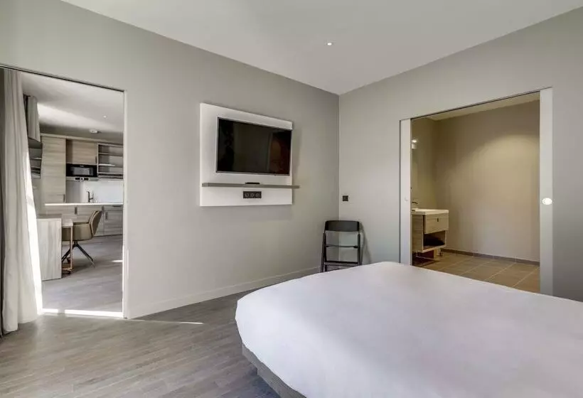 Mode Paris Aparthotel