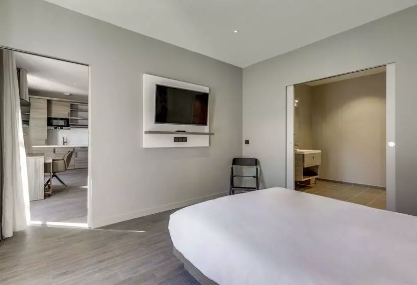 Mode Paris Aparthotel